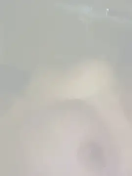 Snapshot of Alaia33200 chatting on 10/01/25, 03:56 Alaia33200 online show from 10/01/25, 03:56