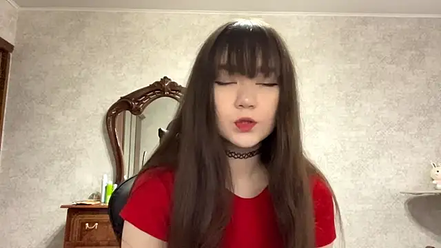 Pikmigirl18 online show from 10/13/25, 09:42