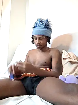 DarkSkinStroker online show from 02/15/26, 09:44