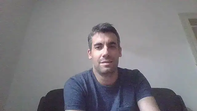 JulioIsHere4you online show from 11/10/25, 10:58