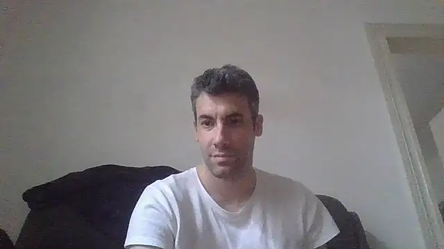Snapshot of JulioIsHere4you chatting on 03/16/26, 08:18 JulioIsHere4you online show from 03/16/26, 08:18