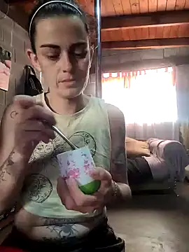 Almendrasexy online show from 11/25/25, 11:32