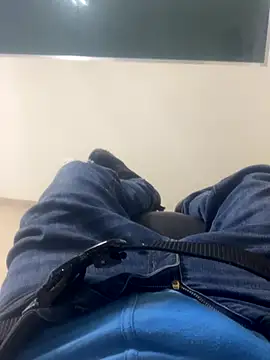 Chico031289 online show from 11/05/25, 09:15