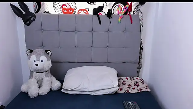 Snapshot of zoe_bunny01 chatting on 09/23/25, 06:33 zoe bunny01 online show from 09/23/25, 06:33