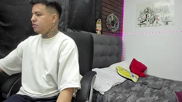 CrisabellssEden online show from 12/22/25, 02:36