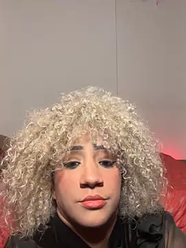 Dark chanel online show from 04/14/26, 03:45