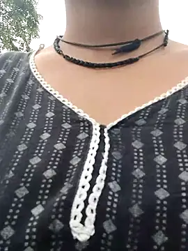 Janvi Jaitly online show from 10/31/25, 07:31