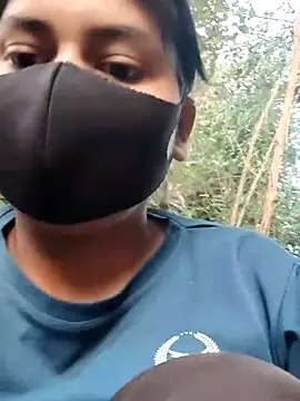 Janvi Jaitly online show from 12/18/25, 01:44