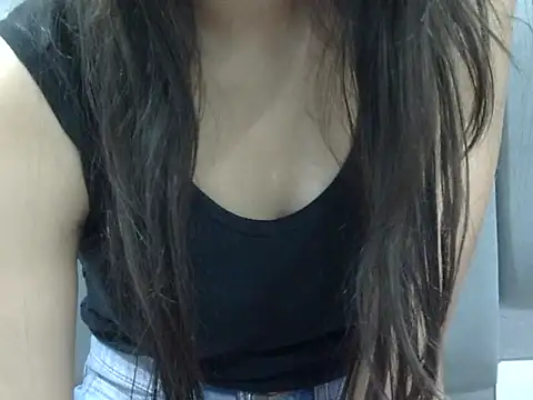 SEXYGUDIYA online show from 10/31/25, 09:32