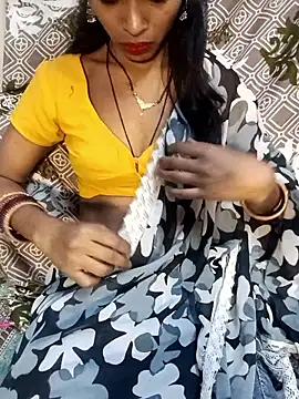 Snapshot of Bhabhilux2025 chatting on 01/07/26, 07:11 Bhabhilux2025 online show from 01/07/26, 07:11