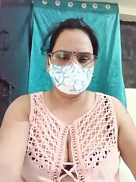 Snapshot of Your-vipasha chatting on 06/17/26, 04:30 Your-vipasha online show from 06/17/26, 04:30
