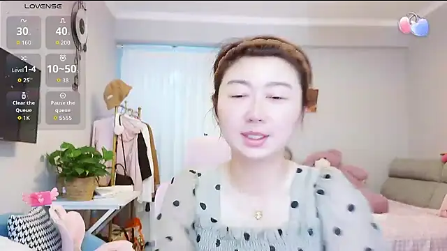 Diva VVN online show from 07/20/26, 12:03