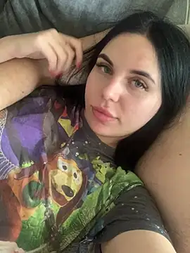 Snapshot of ksenia123 chatting on 07/02/26, 02:23 ksenia123 online show from 07/02/26, 02:23