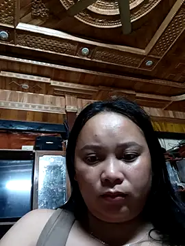 Snapshot of -Kitty-92 chatting on 10/08/25, 10:07 -Kitty-92 online show from 10/08/25, 10:07