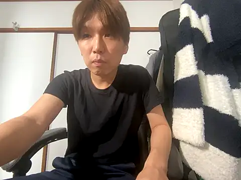 yuton 2525 online show from 09/18/25, 02:35