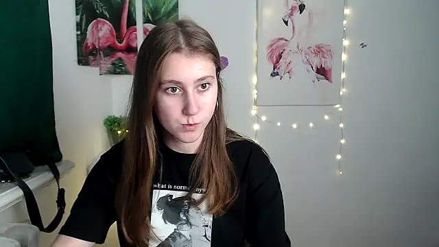 Milka kamila online show from 10/11/25, 11:09