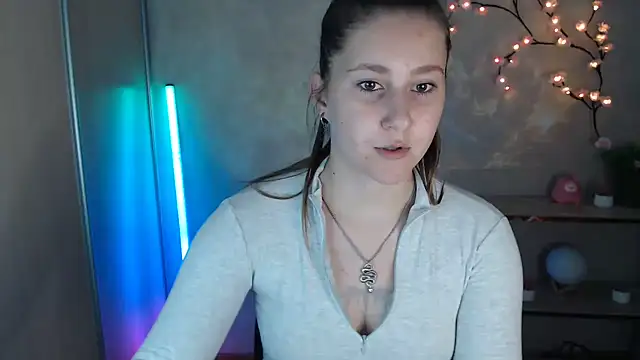 Snapshot of Milka_kamila chatting on 07/06/26, 12:02 Milka kamila online show from 07/06/26, 12:02