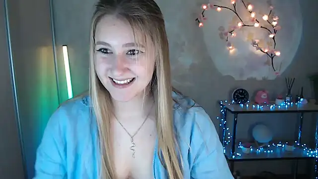 Snapshot of Milka_kamila chatting on 07/23/26, 11:52 Milka kamila online show from 07/23/26, 11:52