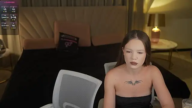 Tiana Princesss online show from 12/02/25, 07:20