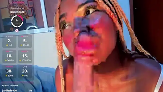 SophiaBloss online show from 05/10/26, 07:46
