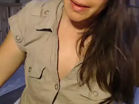 Missforever online show from 10/31/25, 10:22