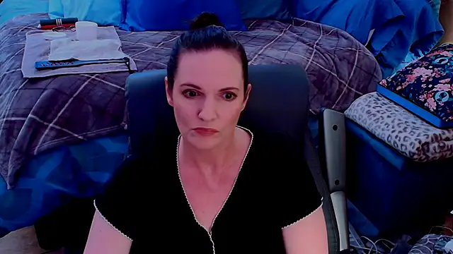 Snapshot of ninajaymes chatting on 07/06/26, 07:05 ninajaymes online show from 07/06/26, 07:05
