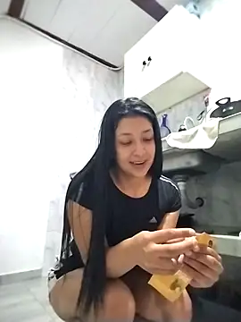 Coralaine 96 online show from 09/09/25, 03:55