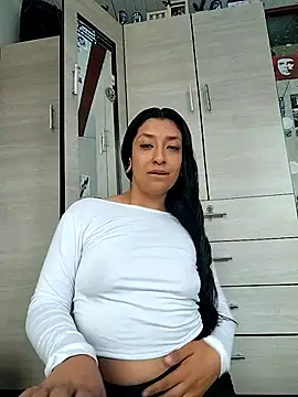 Coralaine 96 online show from 09/19/25, 04:29