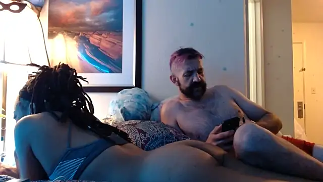 Longdongsilver 323 online show from 09/24/25, 09:01