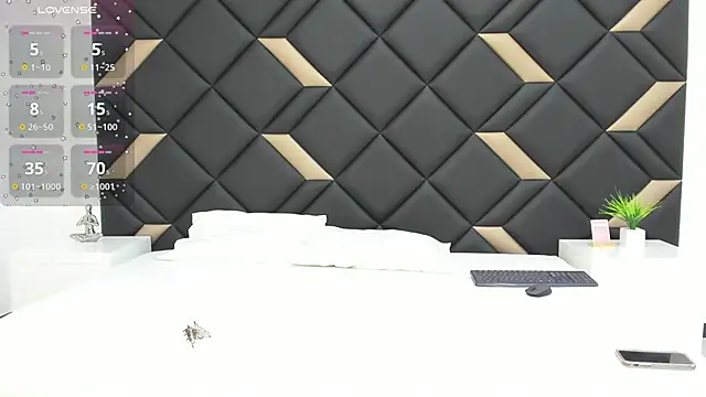 GeraldineSandoval online show from 09/30/25, 07:30