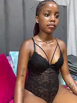 Littlebunny33 online show from 04/15/26, 11:16