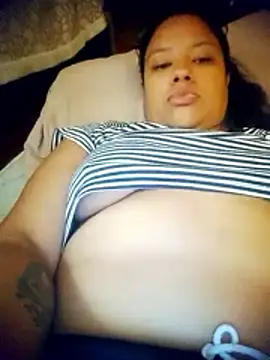 Snapshot of EAAM1@xh chatting on 02/26/26, 01:21 EAAM1xh online show from 02/26/26, 01:21