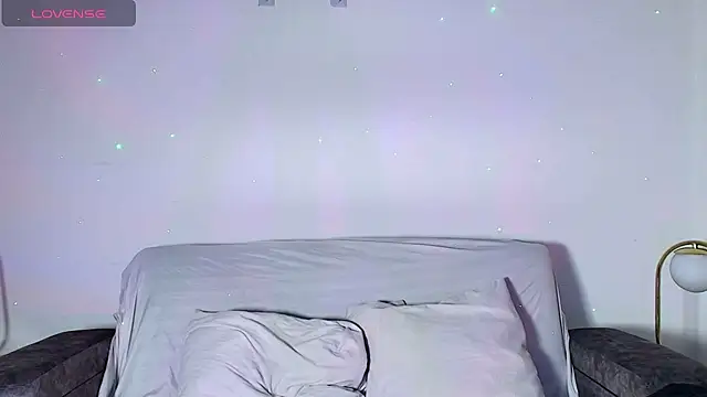 Dulce Bella  online show from 10/10/25, 08:19