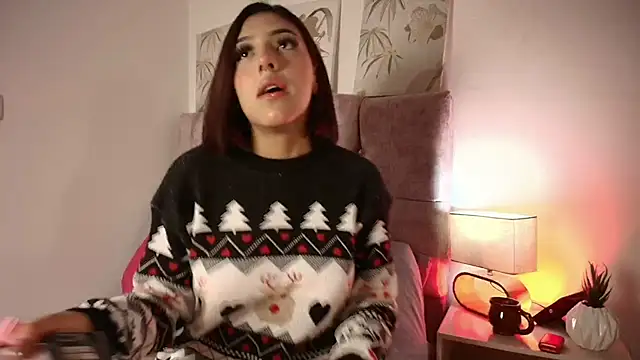 Dulce Bella  online show from 12/14/25, 03:34