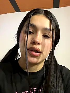 AvaScott  online show from 11/20/25, 05:12