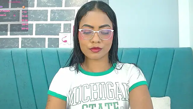Chloe Brown3 online show from 09/17/25, 06:09