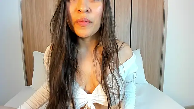 allie bruce online show from 09/20/25, 04:35