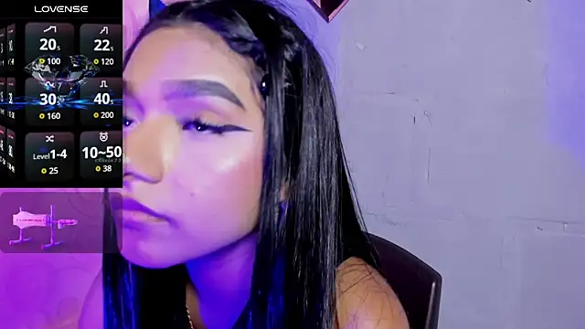 lau-hot online show from 04/17/26, 08:34