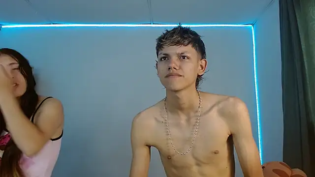 Snapshot of Lucy_y_Jacob chatting on 09/11/25, 07:25 Lucy y Jacob online show from 09/11/25, 07:25