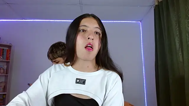 Snapshot of Lucy_y_Jacob chatting on 09/29/25, 10:25 Lucy y Jacob online show from 09/29/25, 10:25