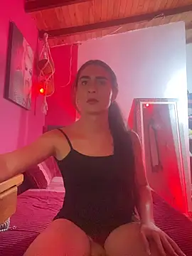 Snapshot of lola_diez chatting on 10/17/25, 03:53 lola diez online show from 10/17/25, 03:53