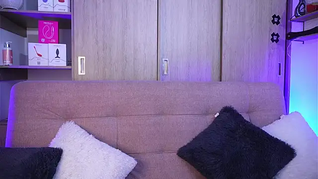 SophiieCumsx online show from 04/10/26, 04:39