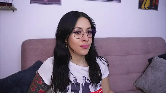 Snapshot of SophiieCumsx chatting on 06/26/26, 03:00 SophiieCumsx online show from 06/26/26, 03:00