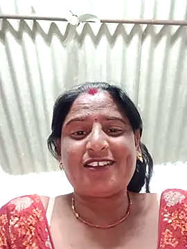 Snapshot of Mamta_cut25A chatting on 10/16/25, 11:06 Mamta cut25A online show from 10/16/25, 11:06
