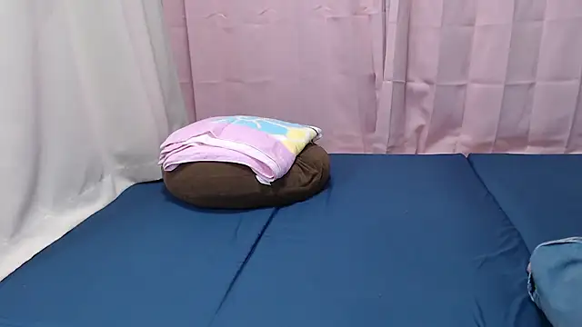 Snapshot of Cooking_Expert chatting on 10/28/25, 09:35 Cooking Expert online show from 10/28/25, 09:35