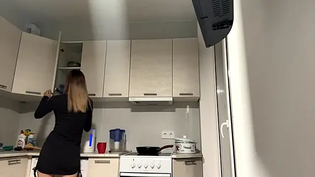 Denni Spilber online show from 09/27/25, 04:45