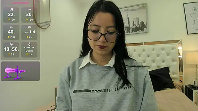 Zoe Xra online show from 06/03/26, 09:09