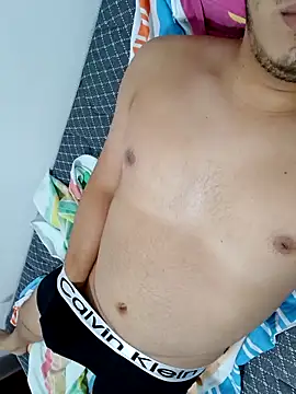 Alexboy022025 online show from 10/08/25, 11:08