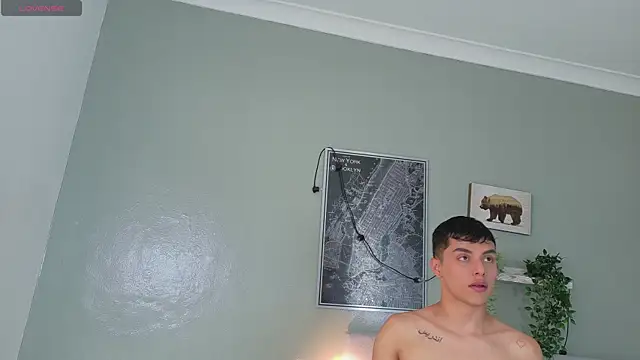 AAronBaker  online show from 10/07/25, 07:33