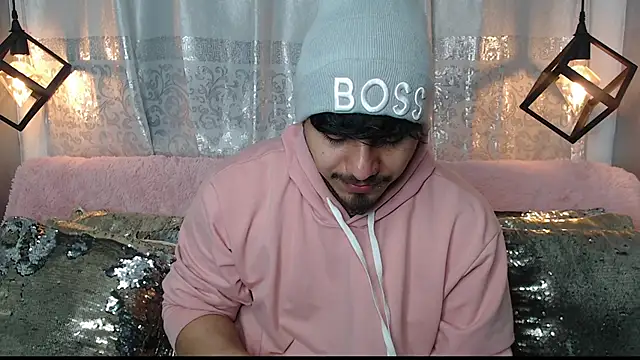 Snapshot of thiago_bos chatting on 09/18/25, 11:34 thiago bos online show from 09/18/25, 11:34